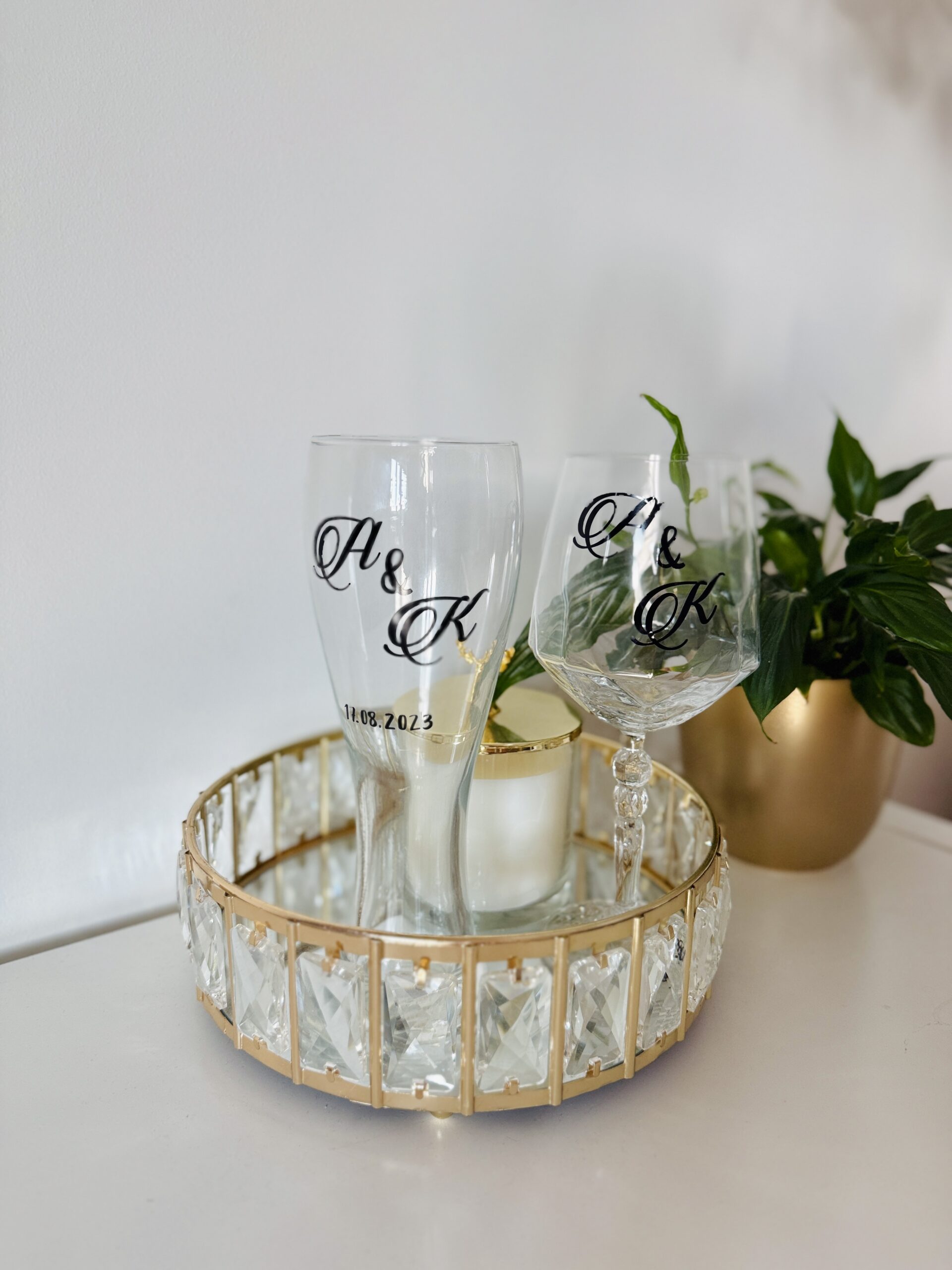 mehe ja naise klaasde duo kingiidee